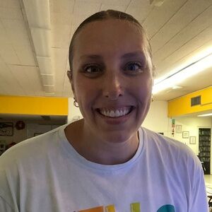 Meet your Posher, Becca